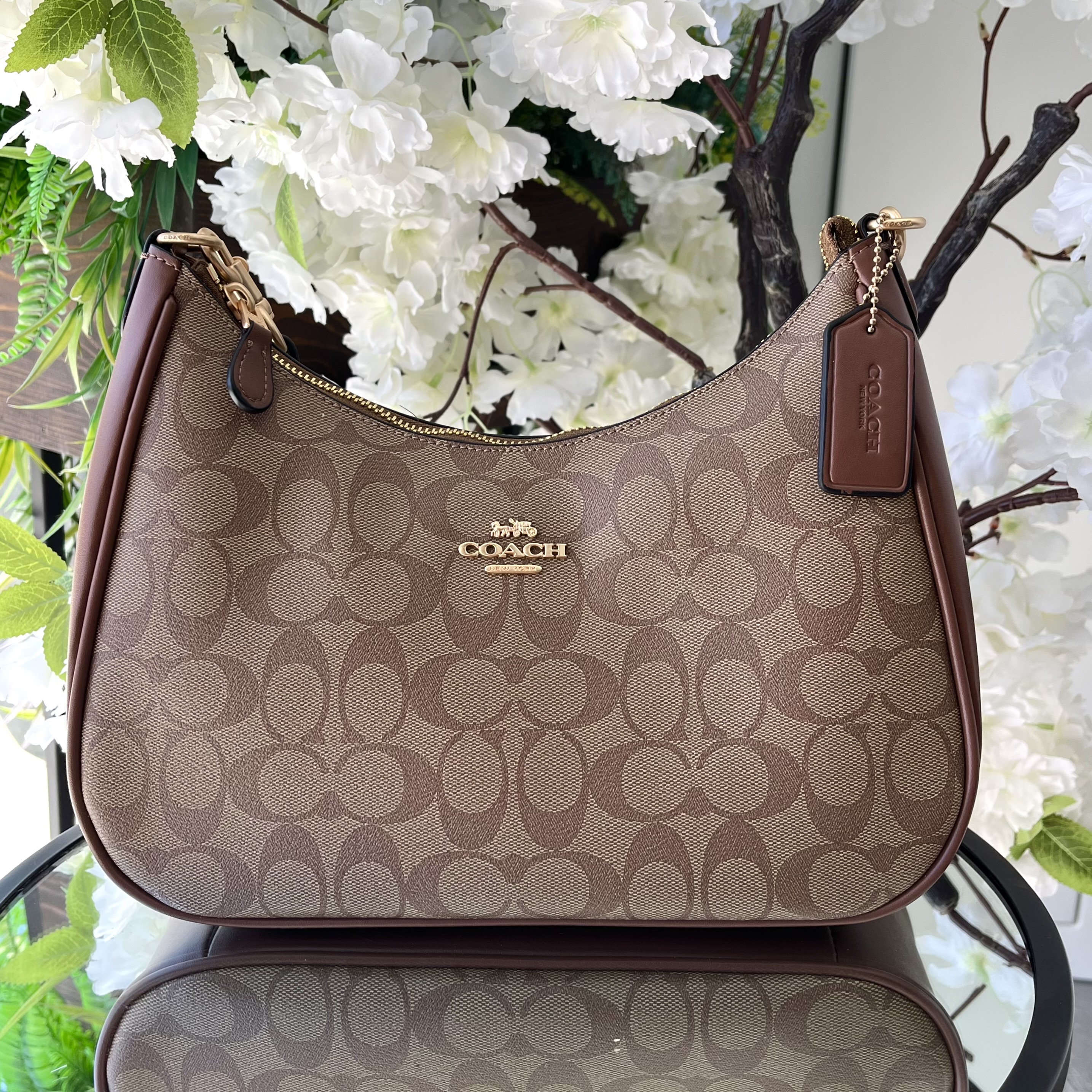 COACH-104
